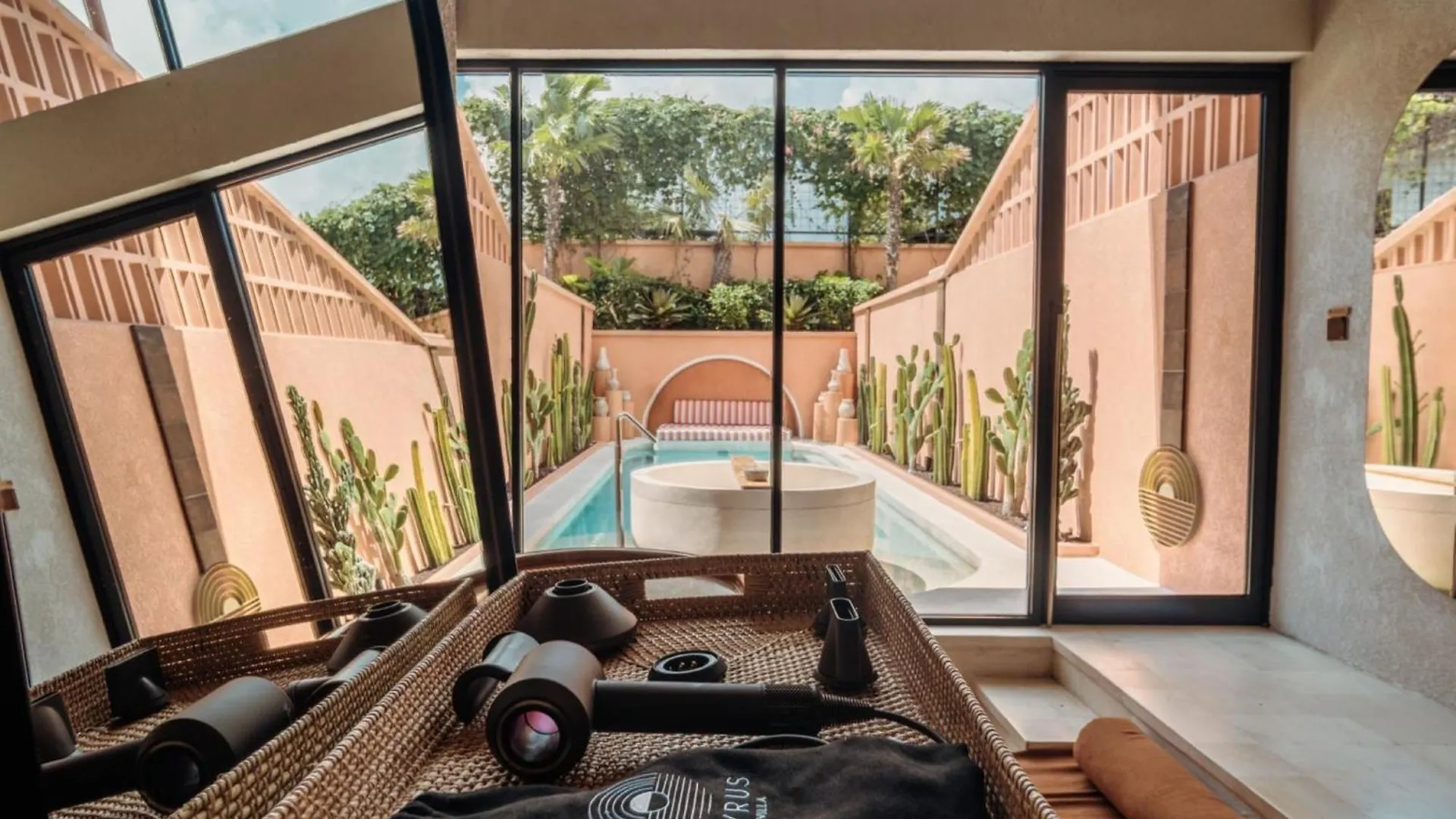 Cyrus Villa Seminyak By Ini Vie Hospitality